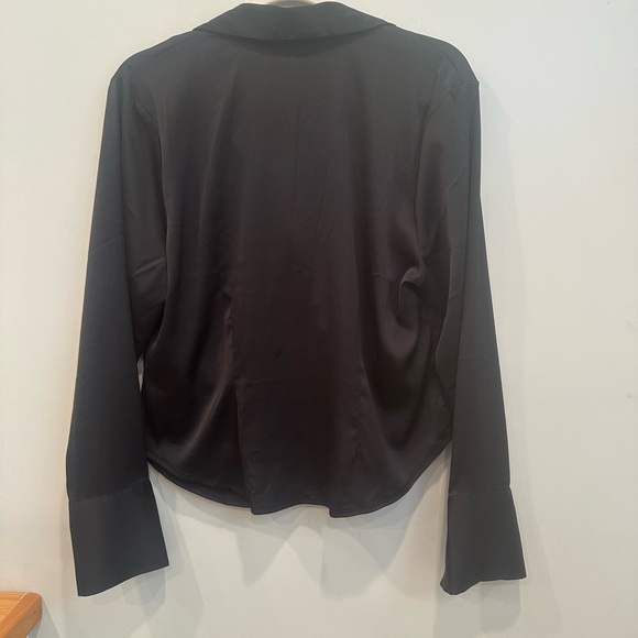 Abercrombie & Fitch Black Ruched Blouse Button Down Silky Collared Sz L - Picture 9 of 10